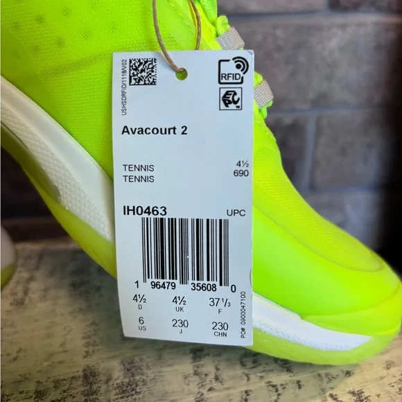 adidas Avacourt 2 Neon Lime athletic Tennis Shoes- NWT - women size 6- no box - Picture 3 of 5